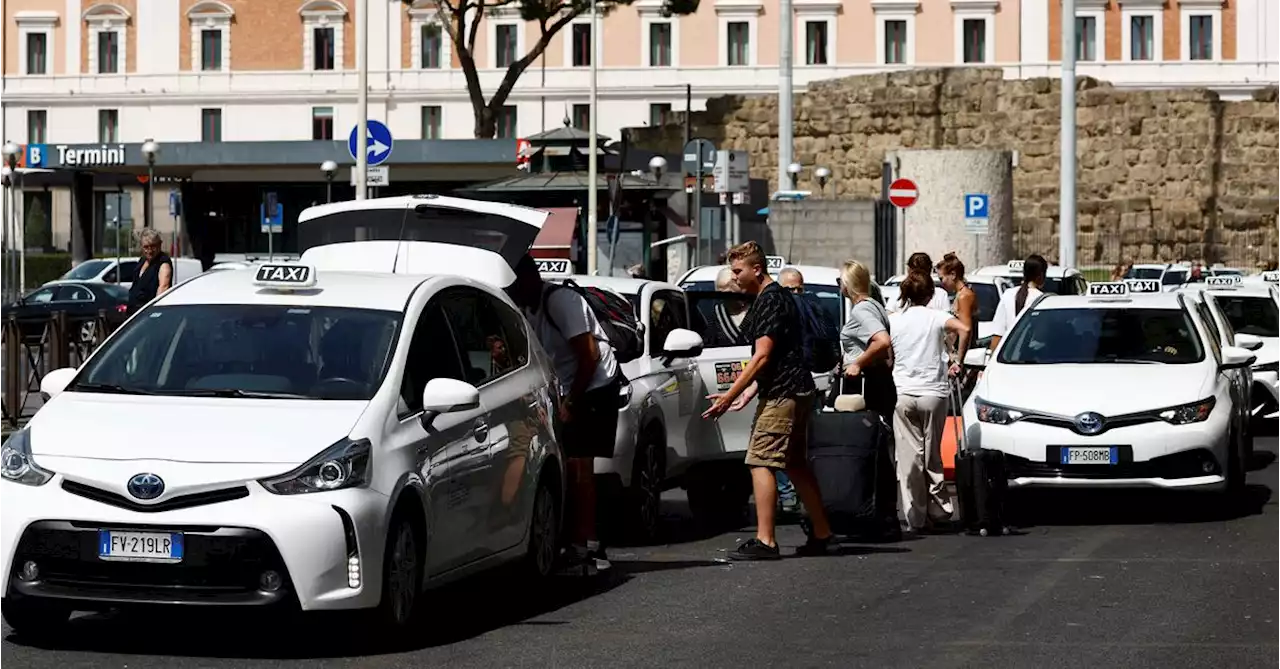 Italy's cabinet lines up measures to tackle taxi shortage