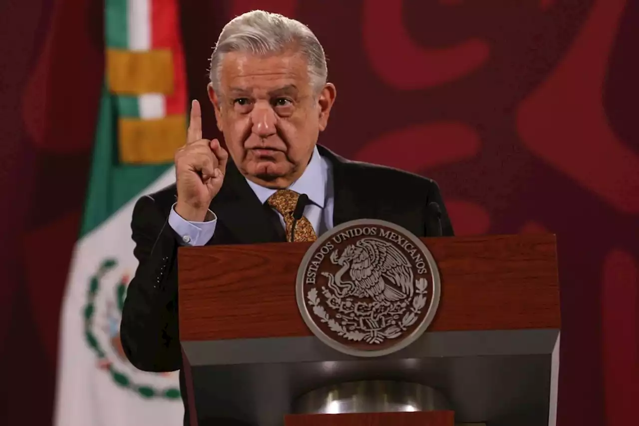 Mexican President blasts Gov. Greg Abbott over anti-immigration buoys