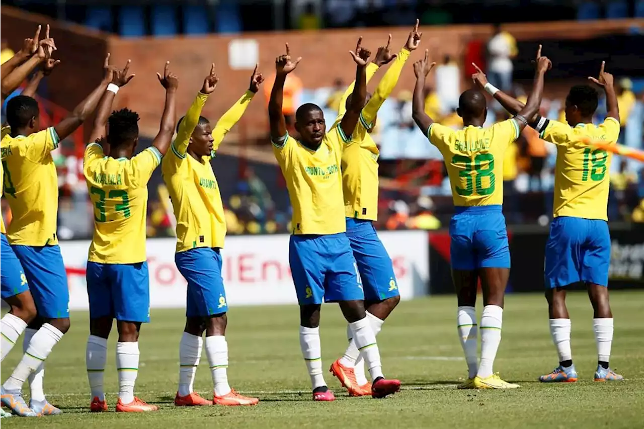 FRIDAY DEBATE: Will Sundowns Do It Again? | Soccer Laduma