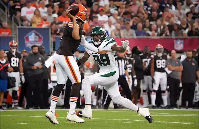 Jets' Sauce Gardner fulfills a promise to his mother and walks the stage as  a college graduate