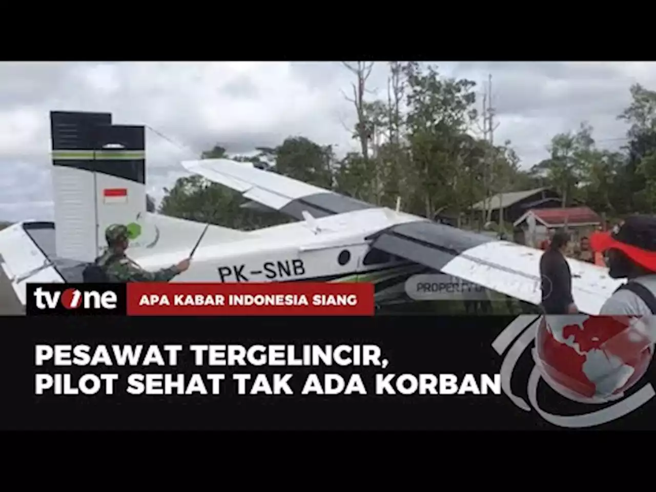 Pesawat Smart Air PK-SNB Tergelincir di Bandara Kenyam - tvOne