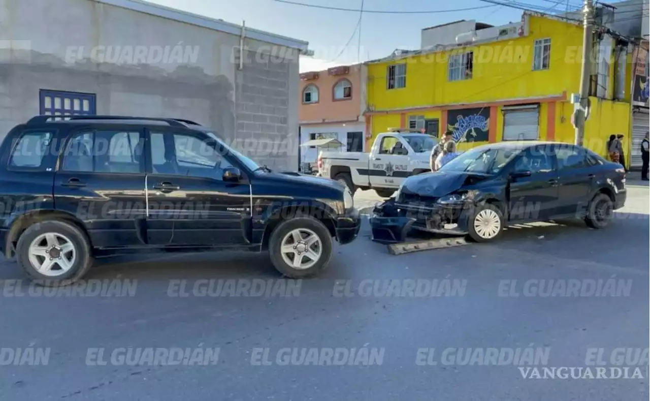 Conductora se distrae y ocasiona accidente al oriente de Saltillo