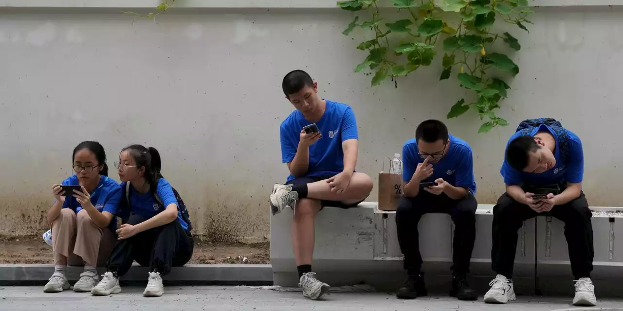 China Set to Impose Mobile Device Limits for Minors