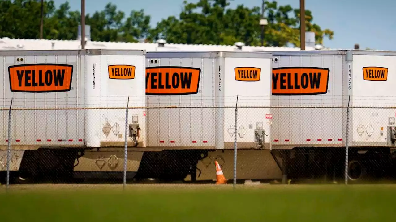 How Trucking Giant Yellow Collapsed: What Went Wrong