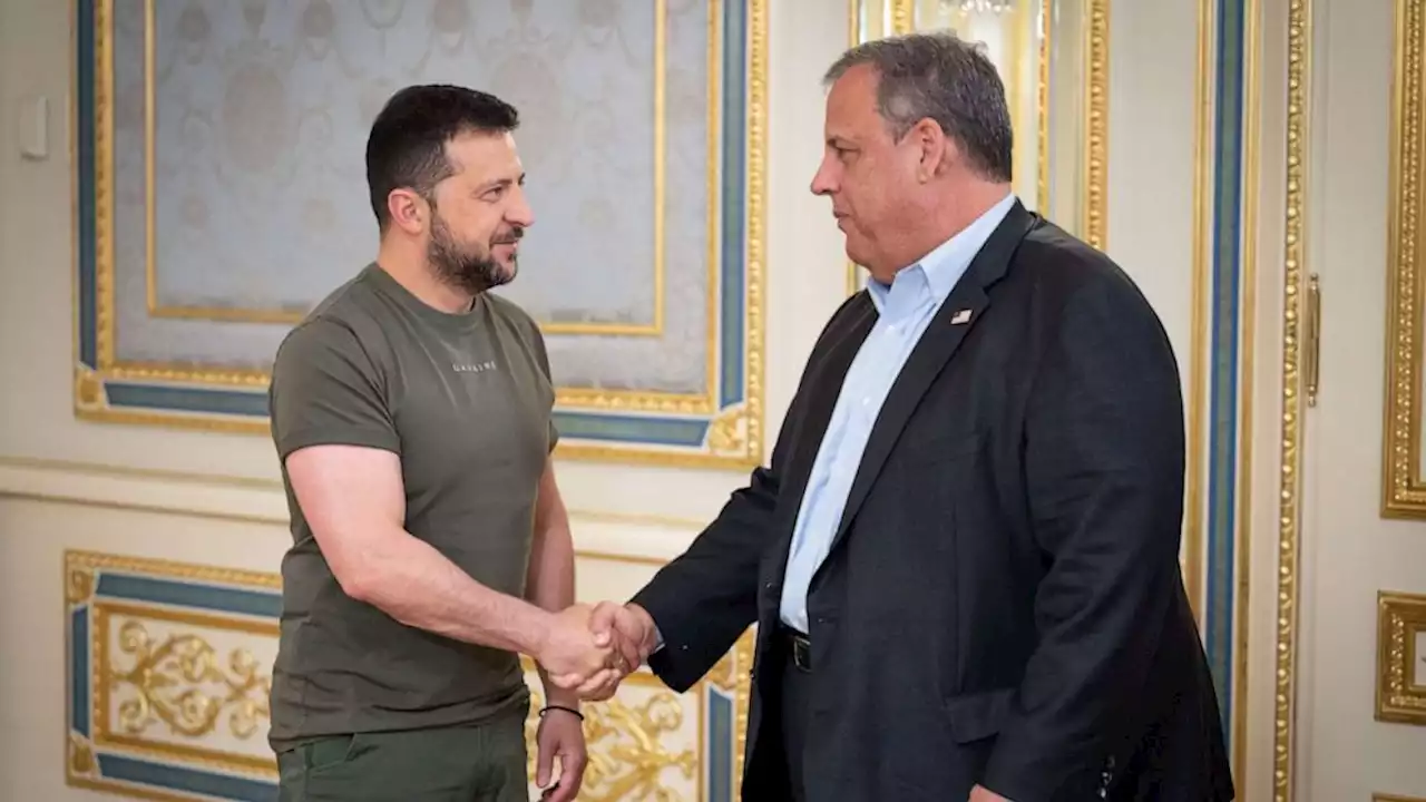 Chris Christie meets with Zelenskyy during Ukraine trip