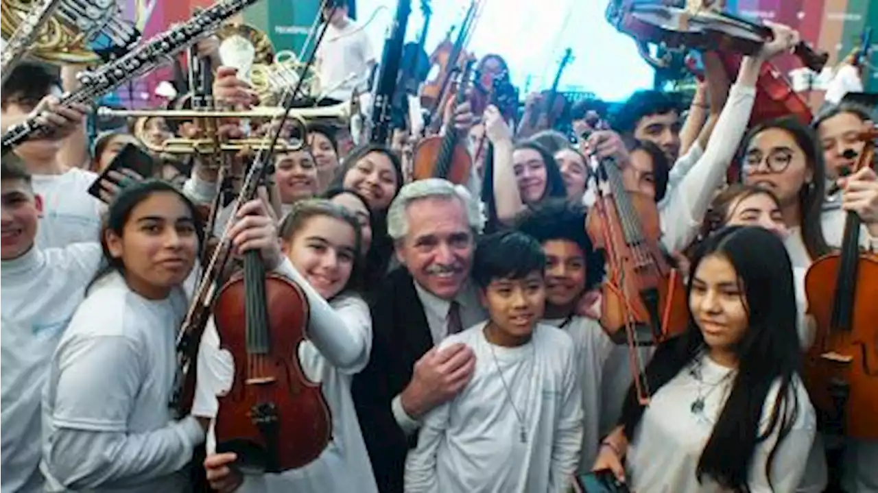 El Presidente visitó Tecnópolis donde escuchó a la Orquesta Infantil Argentina