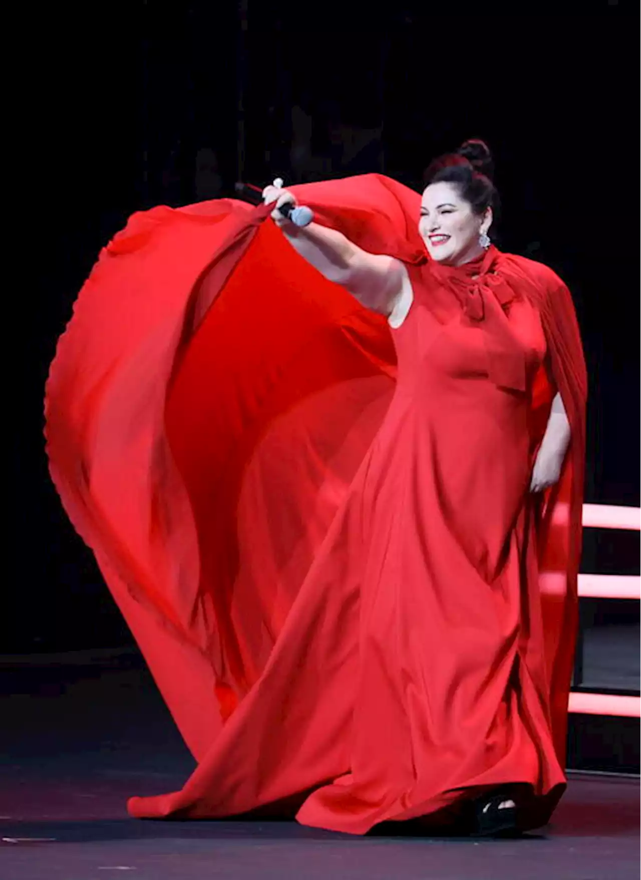 Licenziata, la soprano russa Netrebko fa causa al Metropolitan - Notizie - Ansa.it