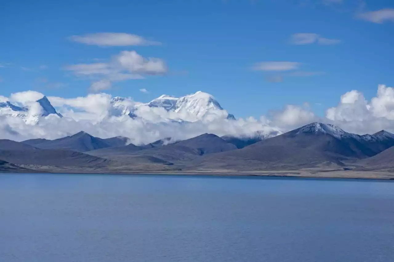 Studi ungkap penurunan salinitas danau di Dataran Tinggi Qinghai-Tibet