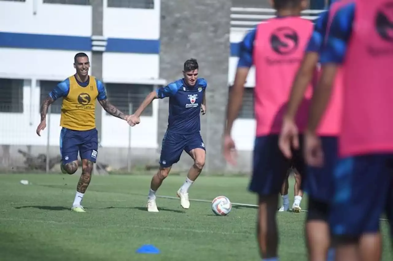 Efek Bojan Hodak, Tiga Pemain Persib Ngotot Latihan Meski Dapat Jatah Libur - Bolasport.com