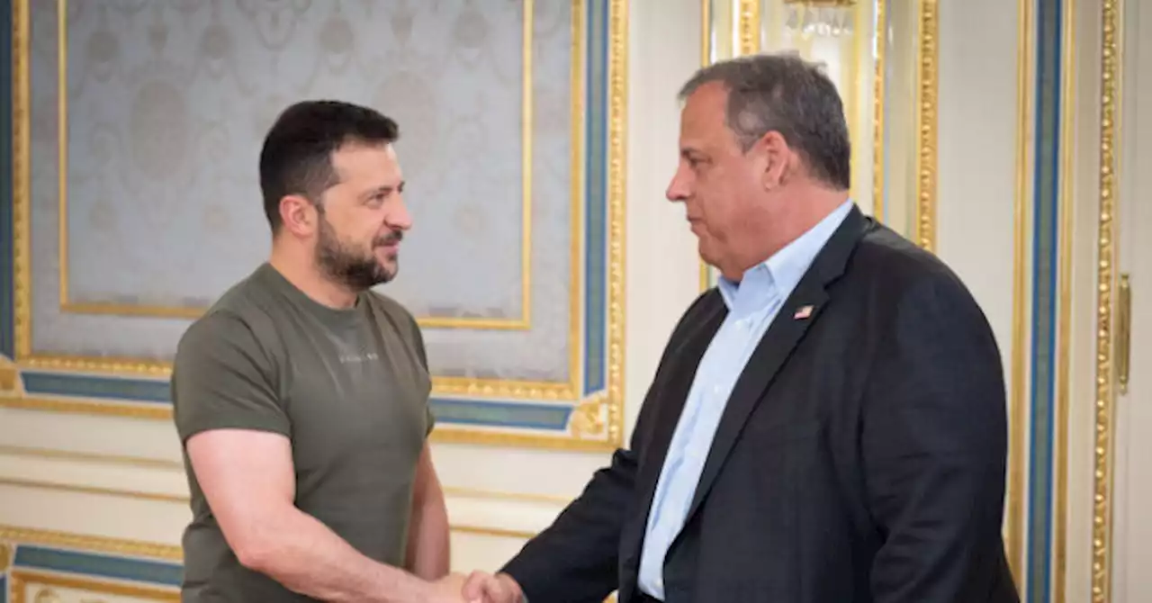 Longshot 2024 Hopeful Chris Christie Goes to Ukraine, Meets with Zelensky