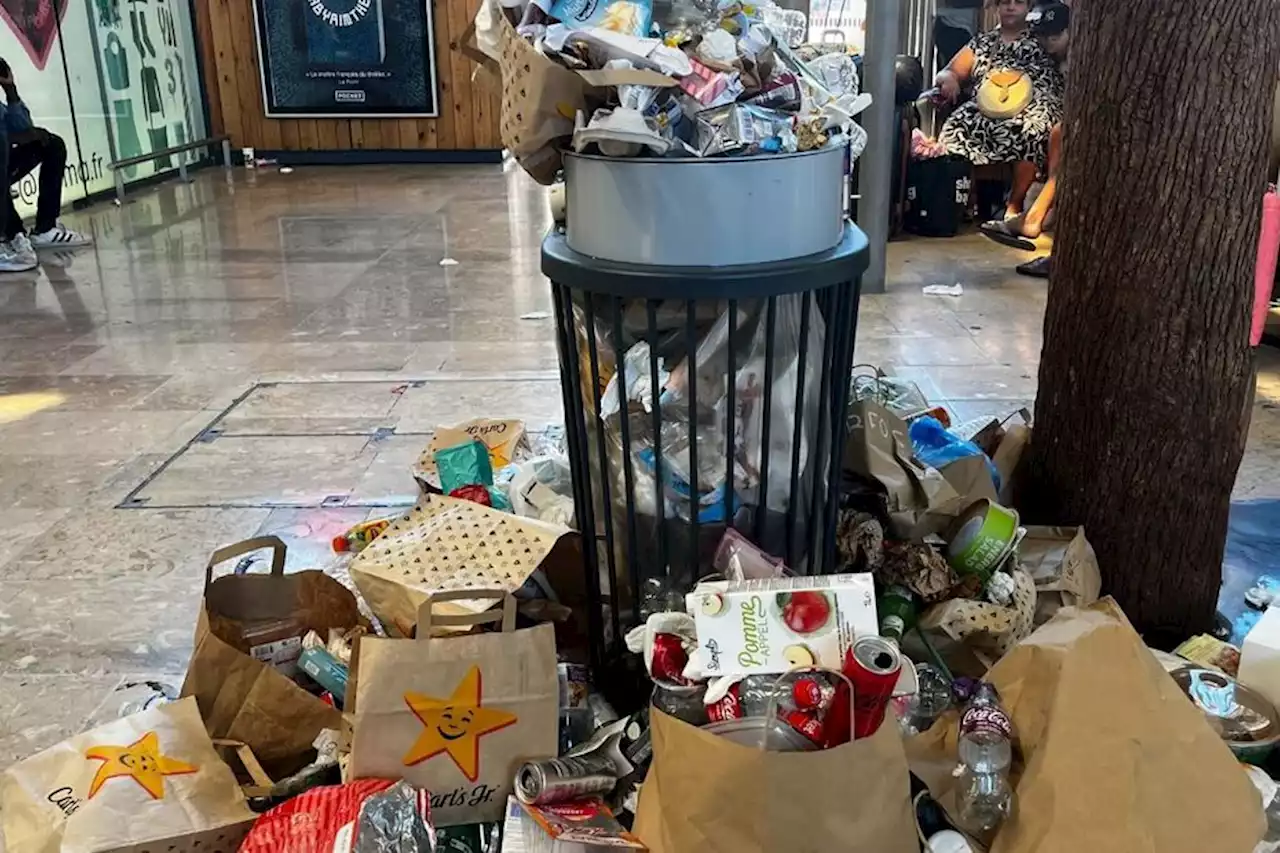 'Et surtout, n'oubliez pas de trier vos déchets' : la grève des poubelles en gare de Marseille fait rire (jaune) les internautes