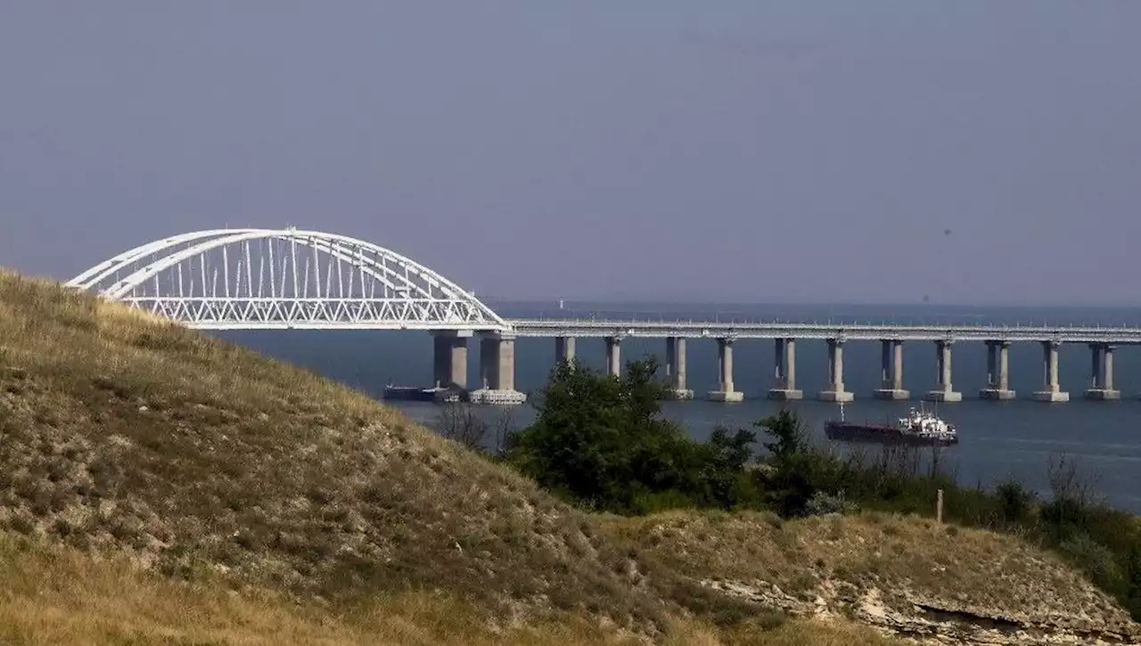 Guerre en Ukraine : un drone ukrainien a frappé un pétrolier russe près du pont de Crimée