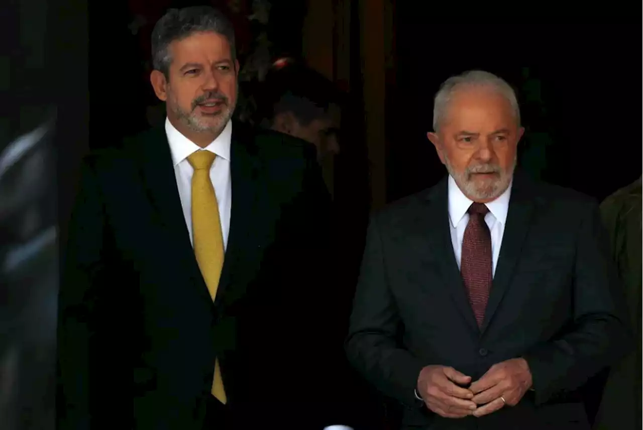 Lula e Lira se reúnem no Alvorada, mas escondem encontro