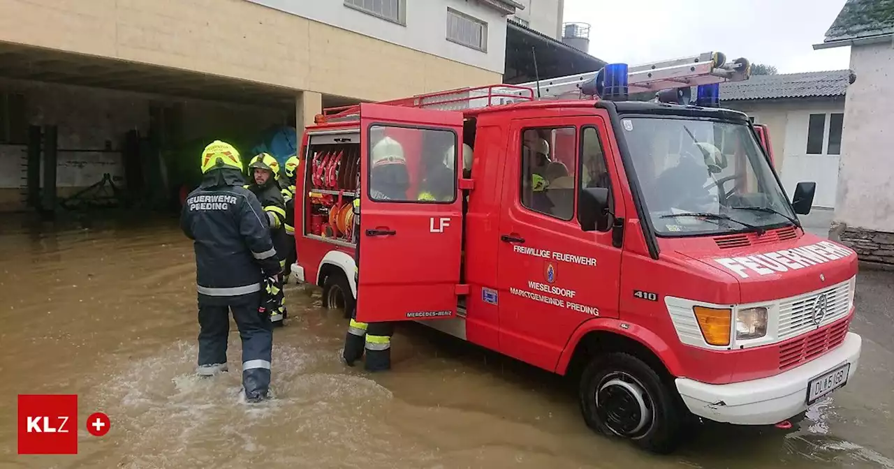 Unwetter: Einsatzkräfte im ganzen Land stemmen sich gegen das Hochwasser