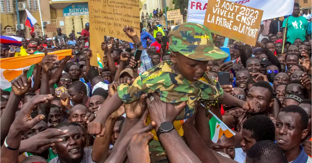 Negentigtal Belgen en familieleden geëvacueerd uit Niger