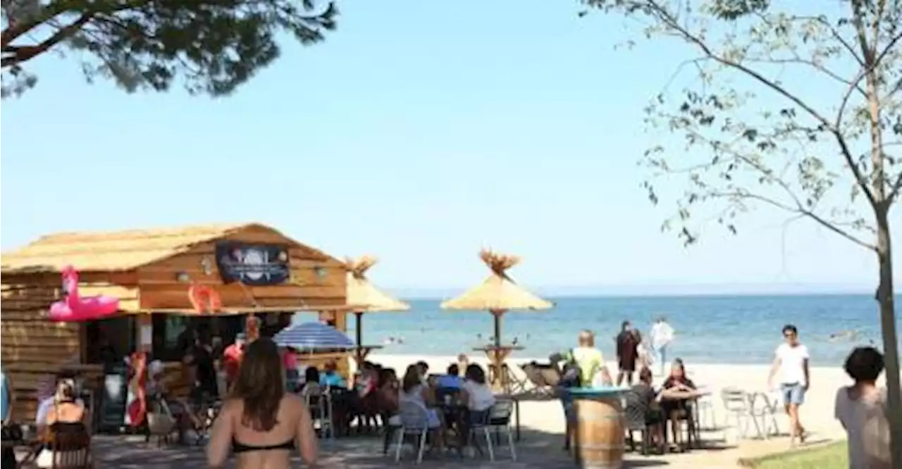 À Martigues, une plage créée en ville