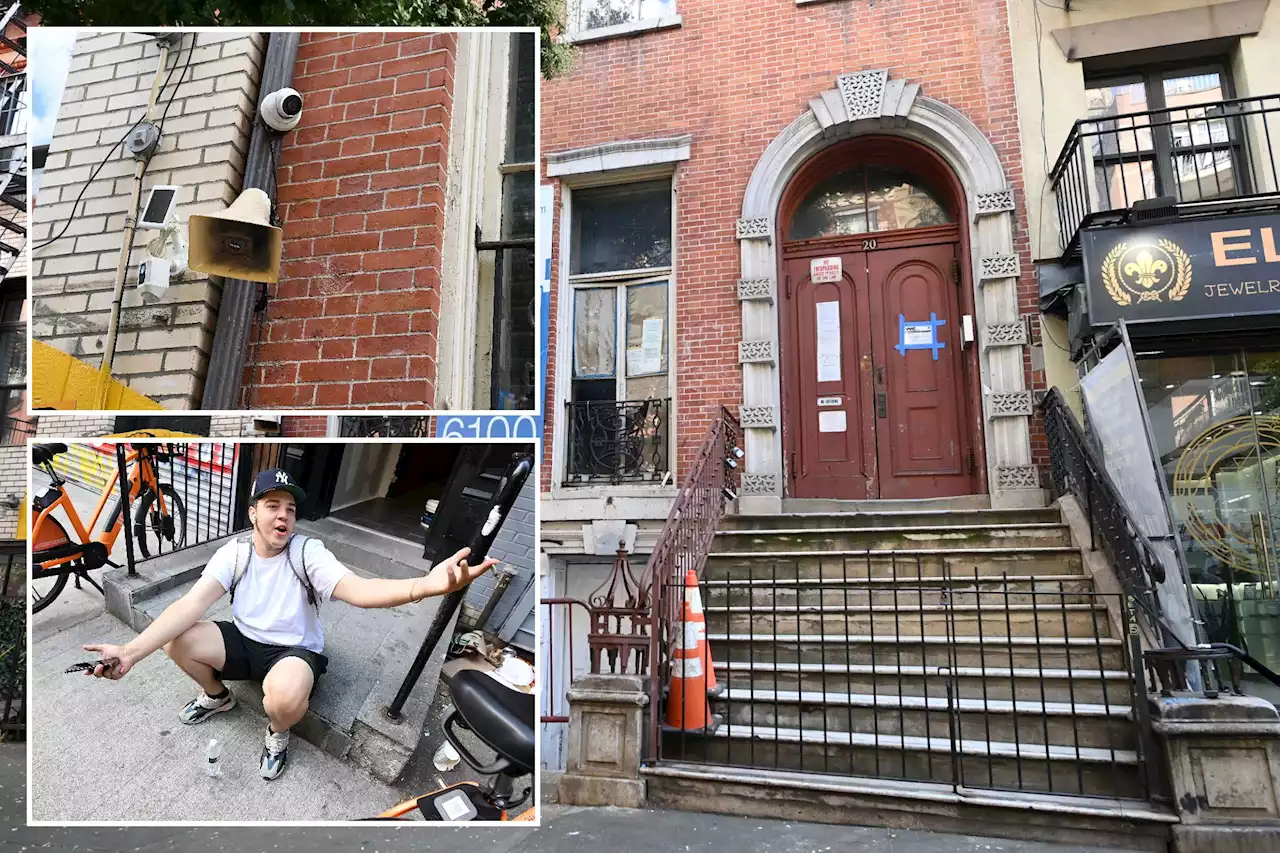 NYC landlord installs loudspeaker to ward off urinators