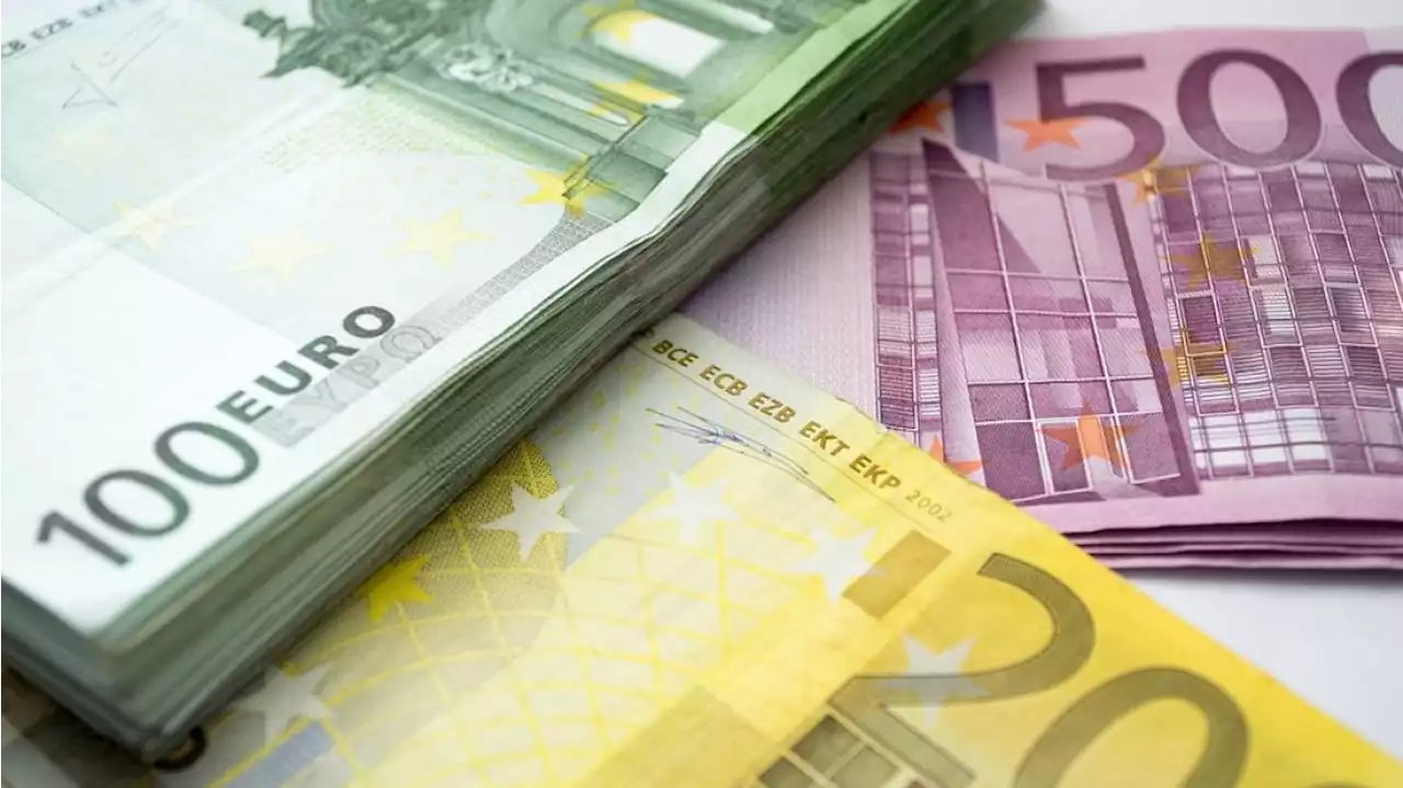 A cuánto cerró el euro blue este viernes 4 de agosto de 2023