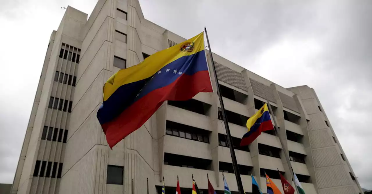 Venezuela Supreme Court orders restructuring of country's Red Cross