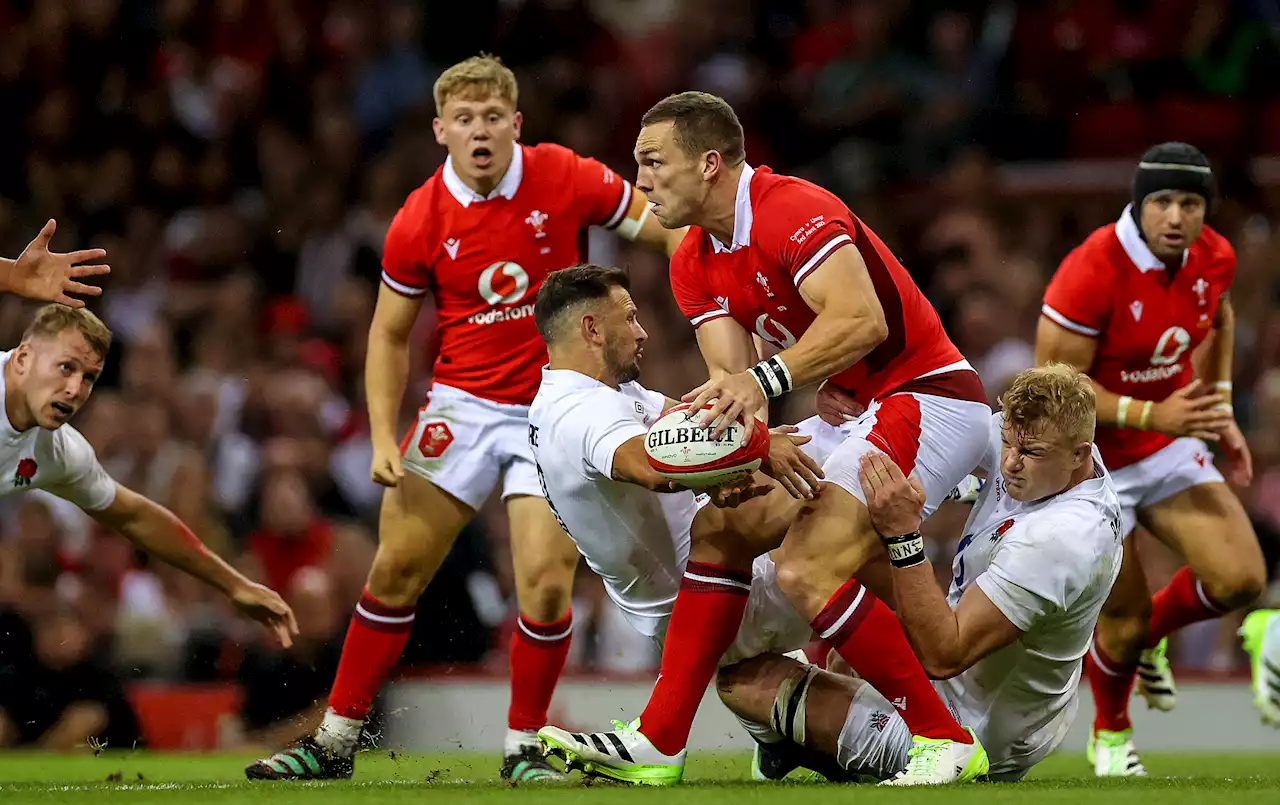 Wales down England in Cardiff armwrestle