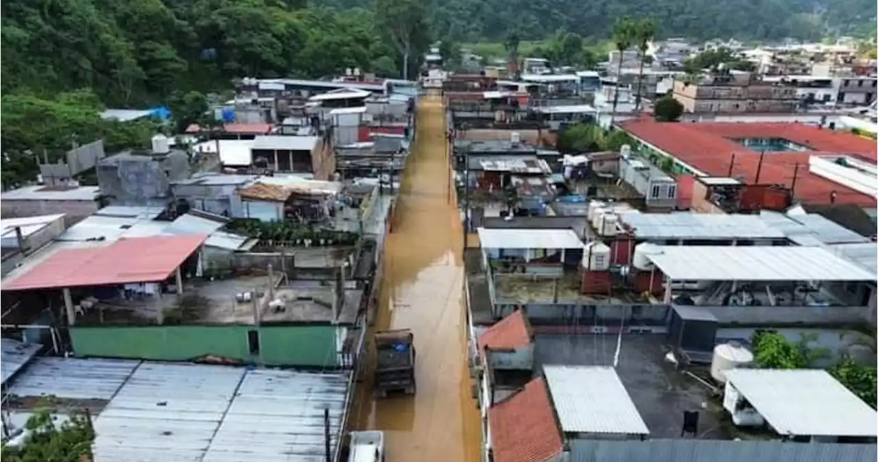 Tormenta tropical 18 desborda ríos de Zongolica, Veracruz; Sedena activa Plan DN-III