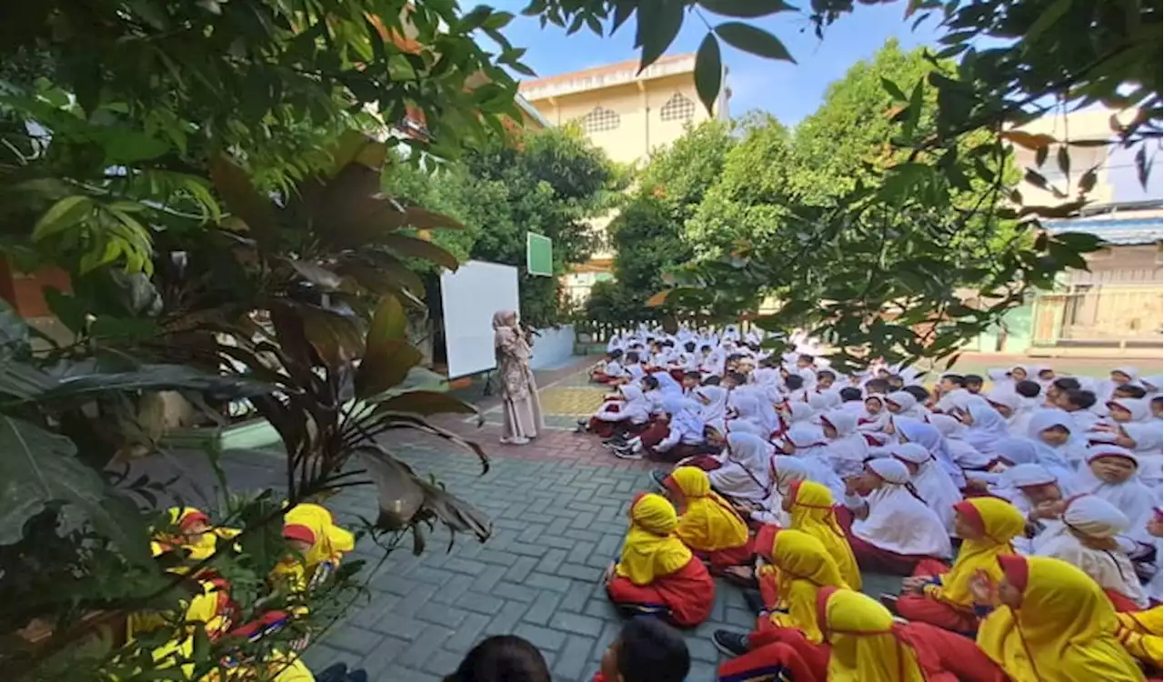 130 Siswa SD Muhammadiyah 16 Solo Ikuti Wisuda Tahfiz di Solo Square