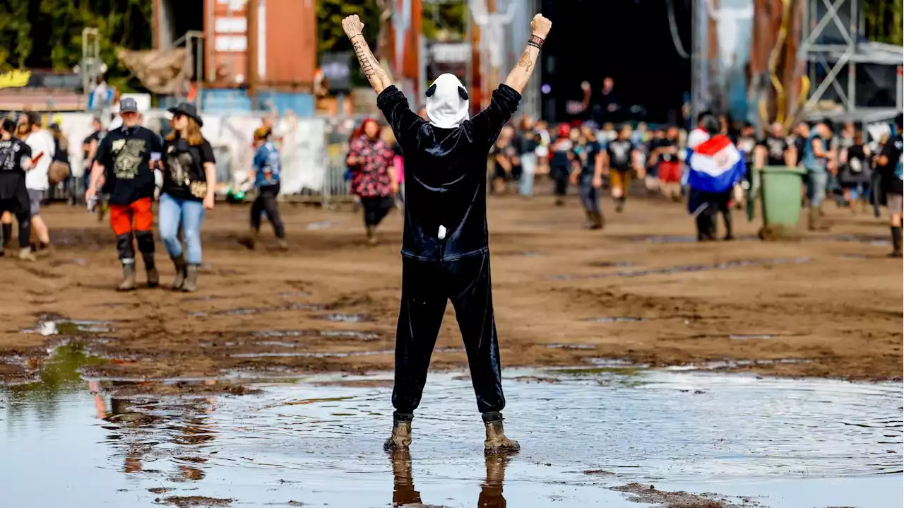 Besseres Wetter, doch viel Matsch: Mehr als 60.000 Metalfans feiern den letzten Festival-Tag in Wacken