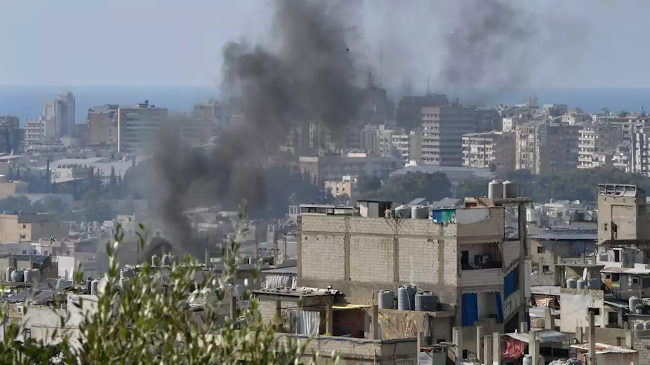 نزع فتائل التفجير في المخيمات الفلسطينية بلبنان يبدأ من تحسين أوضاعها