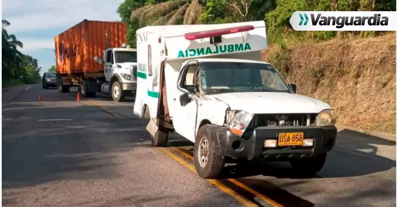 Ambulancia de Sabana de Torres se accidentó mientras transportaba un paciente a Barrancabermeja