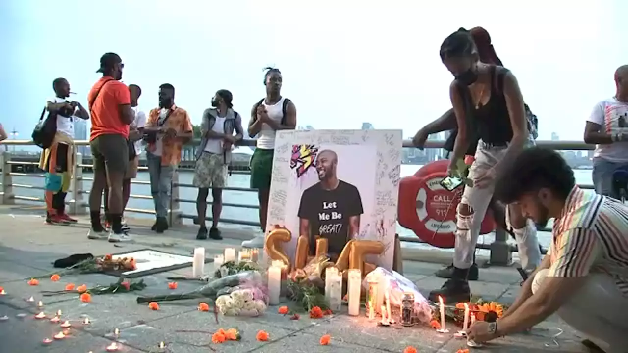 Vigil turns into solidarity march for dancer O'Shae Sibley