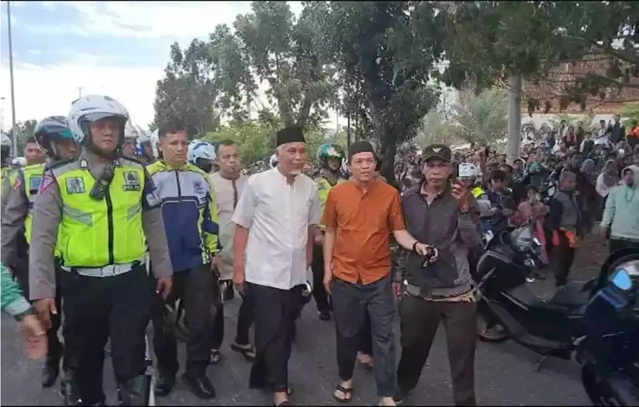 5 Hari Bertahan di Depan Kantor Gubernur Sumbar, Demo Warga Air Bangih Pasbar Berakhir Ricuh