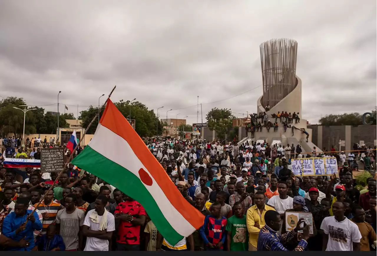 EN DIRECT - Fin de l'ultimatum au Niger: des milliers de partisans des putschistes réunis à Niamey