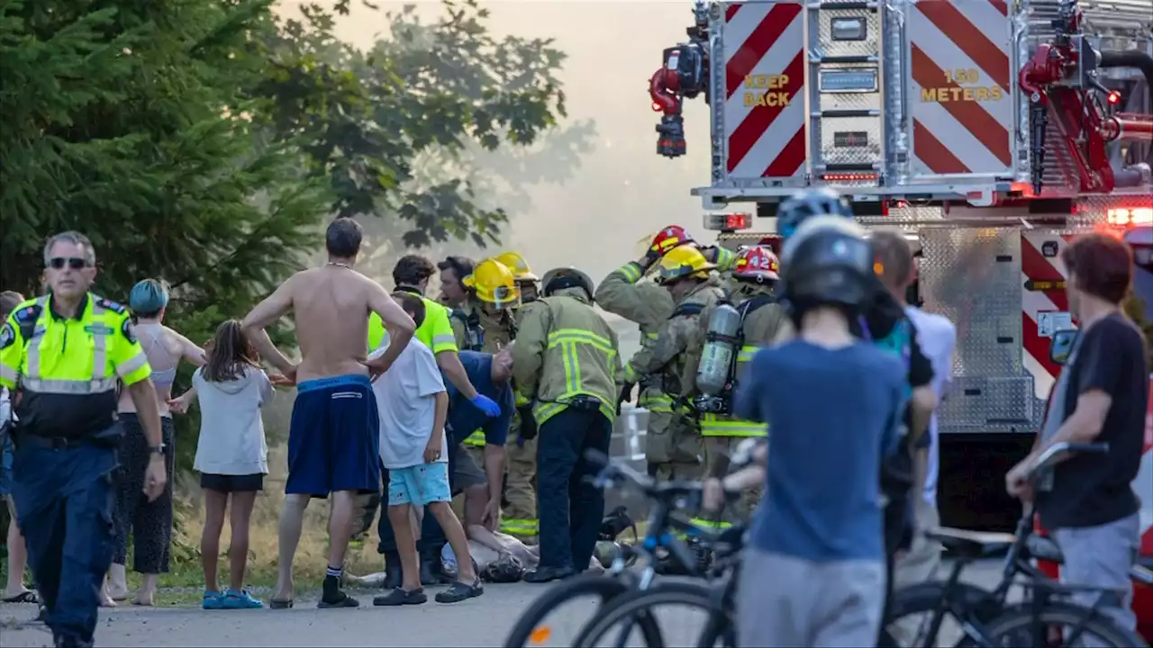 'Inexcusable': Courtenay firefighter assaulted while responding to house fire