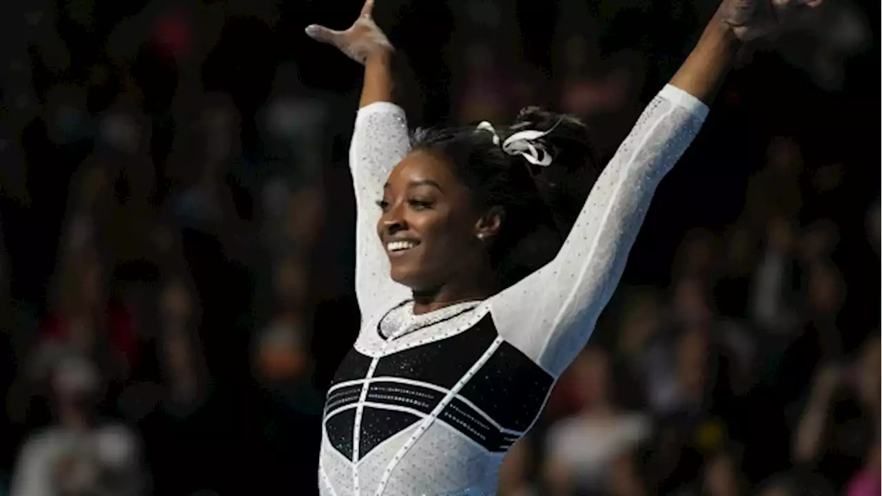 Simone Biles dazzles in her return to easily claim U.S. Classic