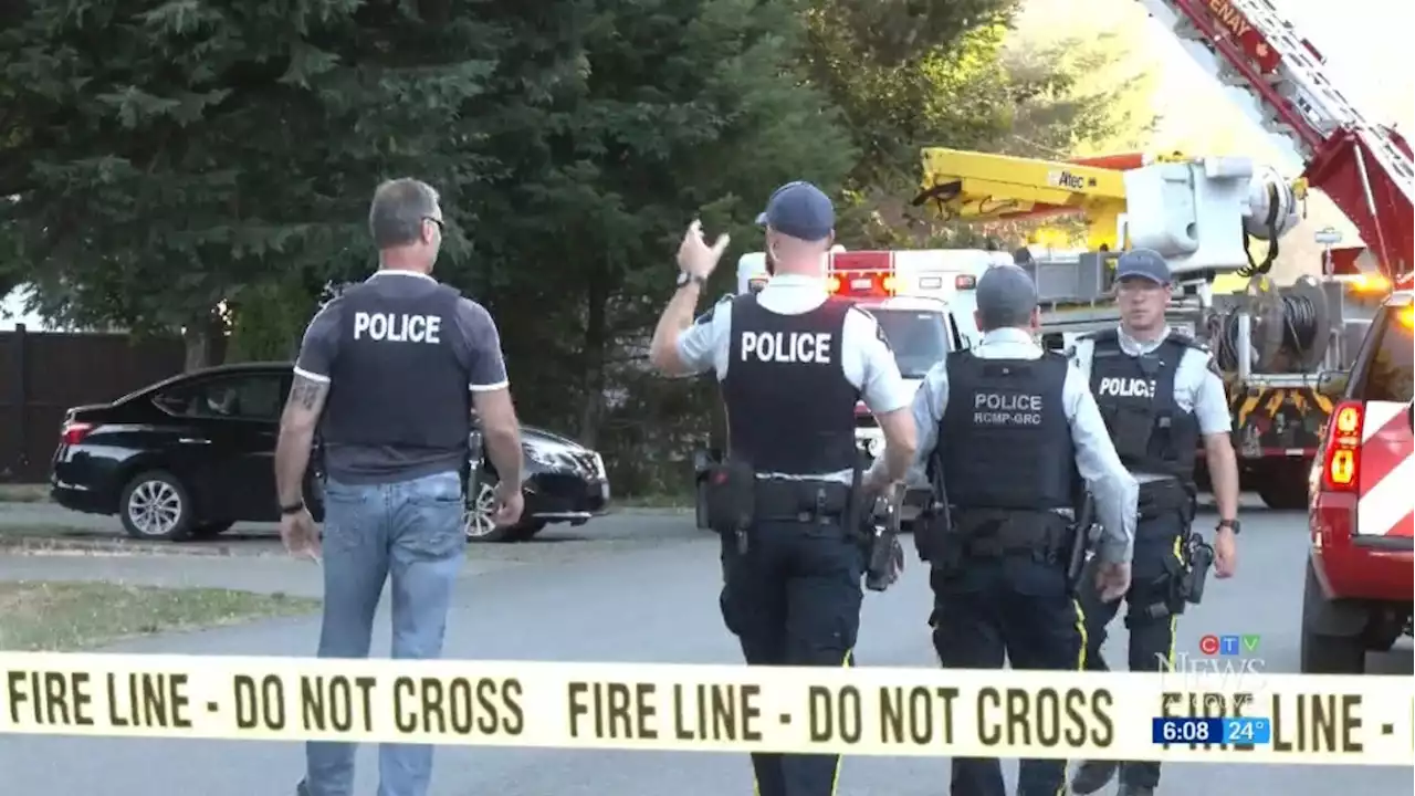 Firefighter assaulted at Vancouver Island house fire, RCMP say