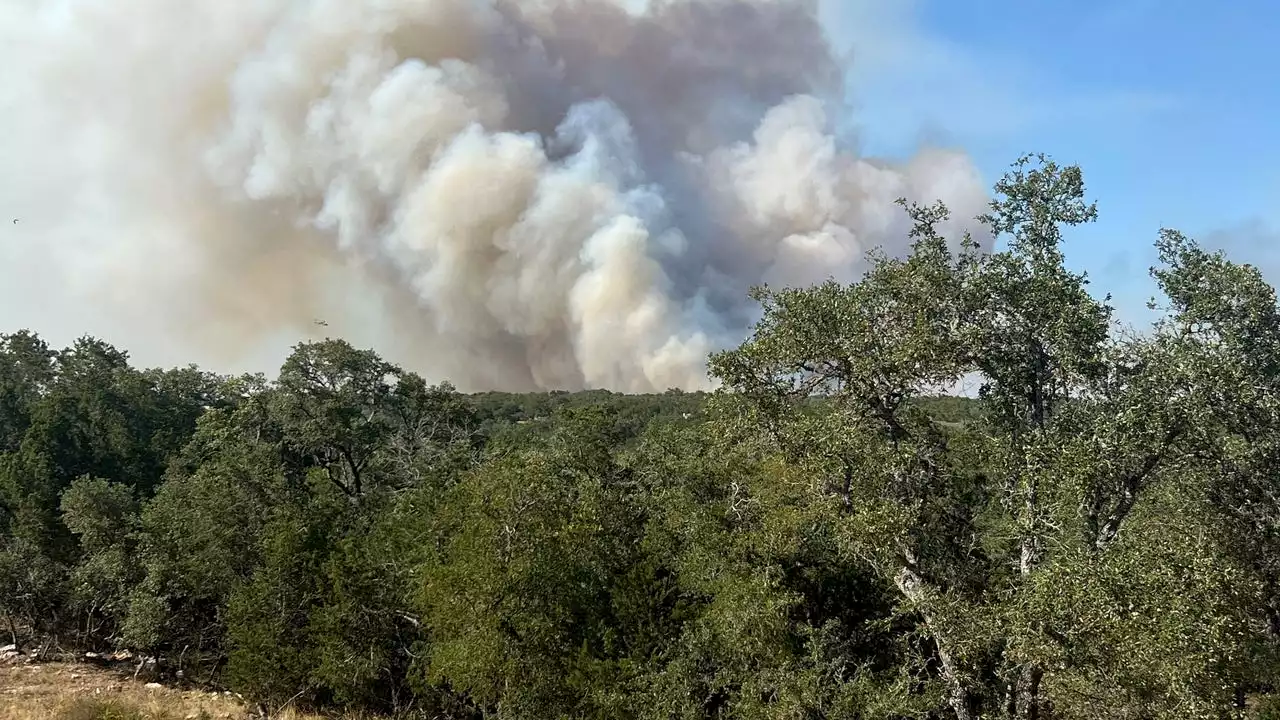 Oak Grove Fire: Wildfire continues to burn in San Marcos