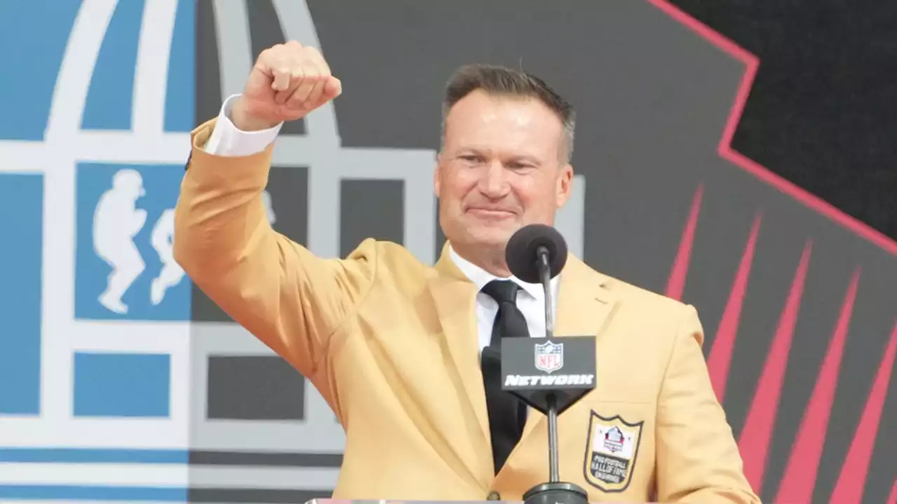 Zach Thomas gives emotional Junior Seau tribute during Hall of Fame induction speech: 'My inspiration'