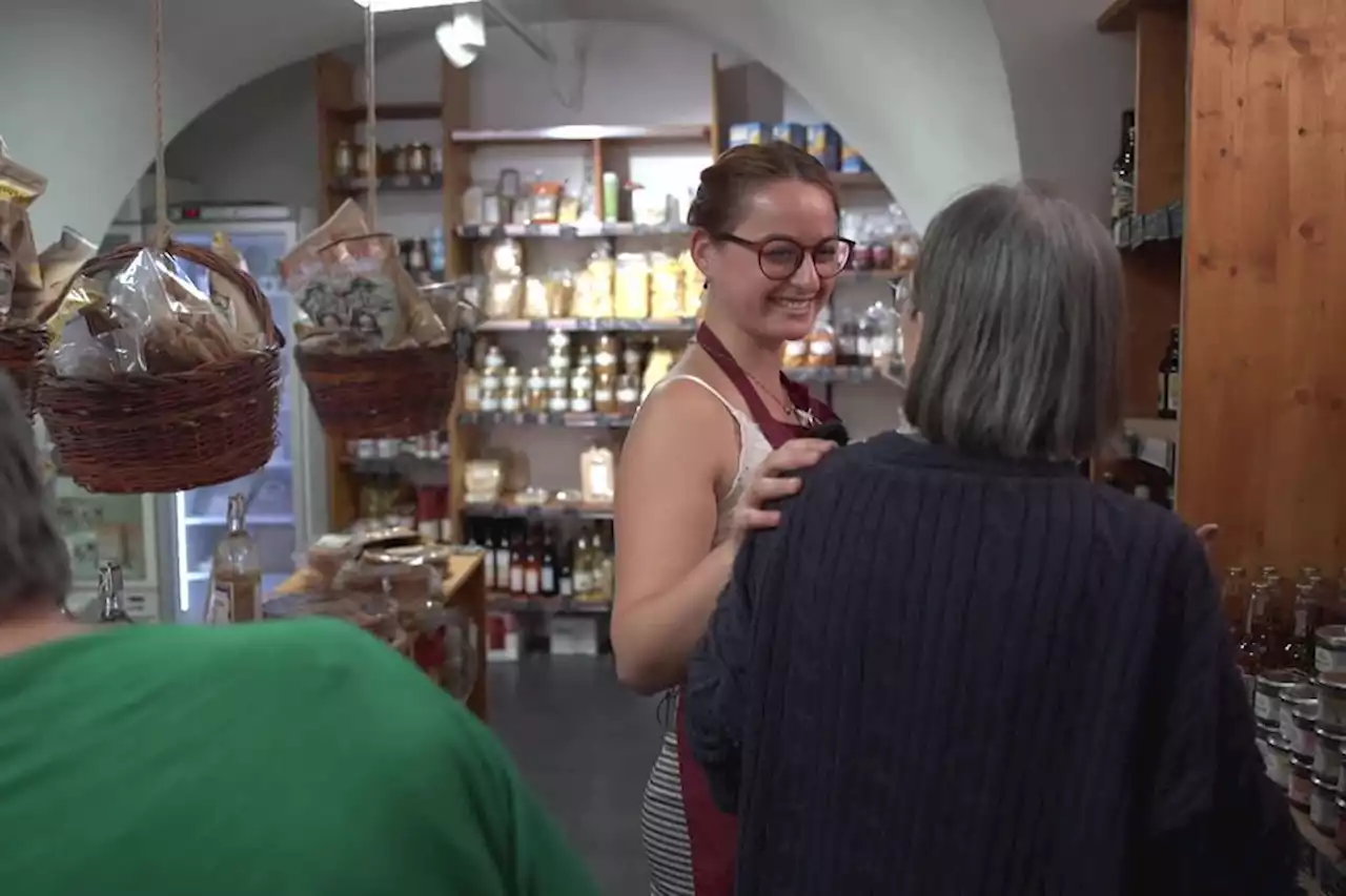 La meilleure épicerie de France se situe dans un village des Hautes-Alpes, l'épicière est toute jeune