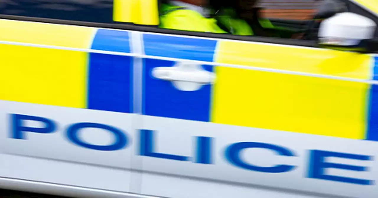 Police searching for 'unknown men' who attacked stranger at Glasgow bus stop