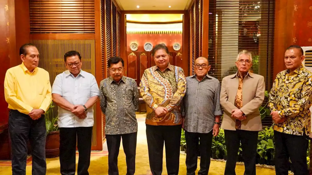 Airlangga Hartarto Bertemu Senior Golkar, Bahas Target 20 Persen Kursi DPR RI