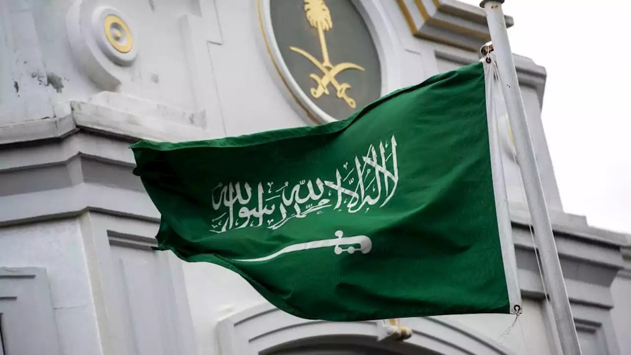 Arab Saudi Umumkan Larangan Bepergian ke Lebanon