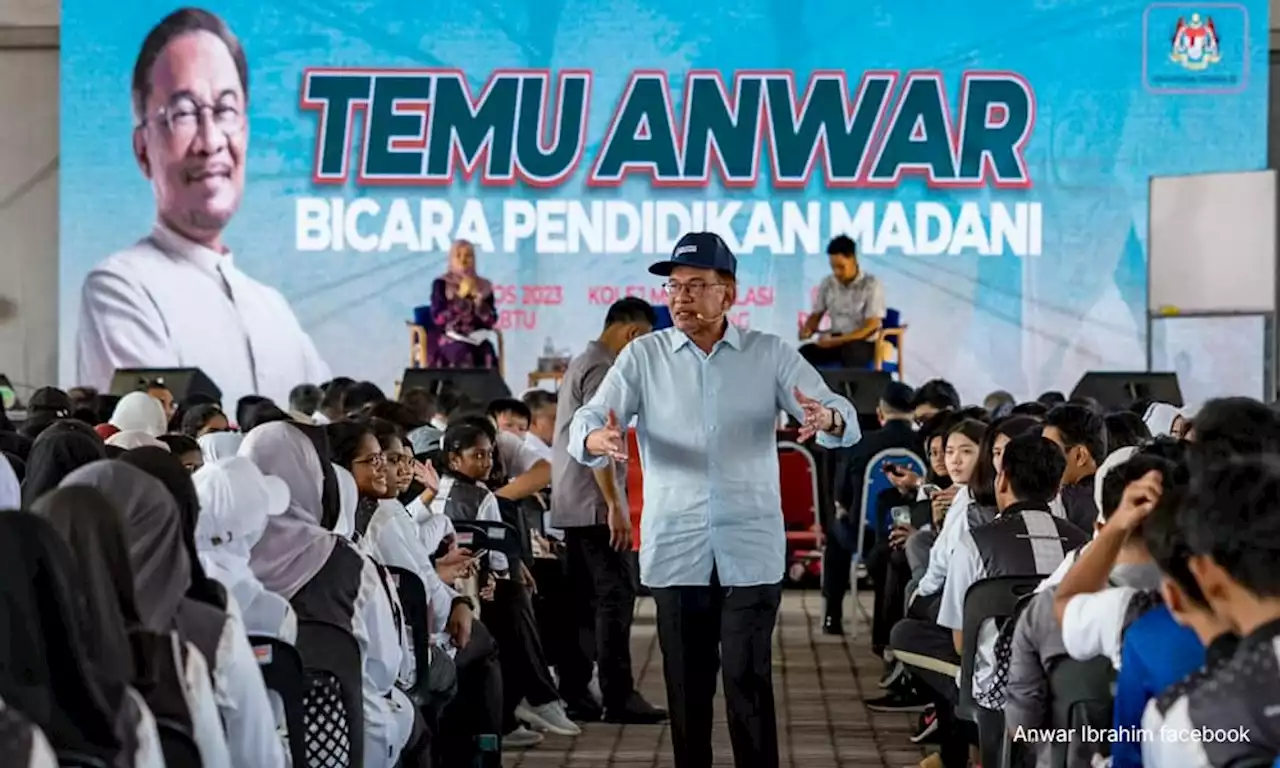 Anwar faces brickbats for ‘bullying’ student