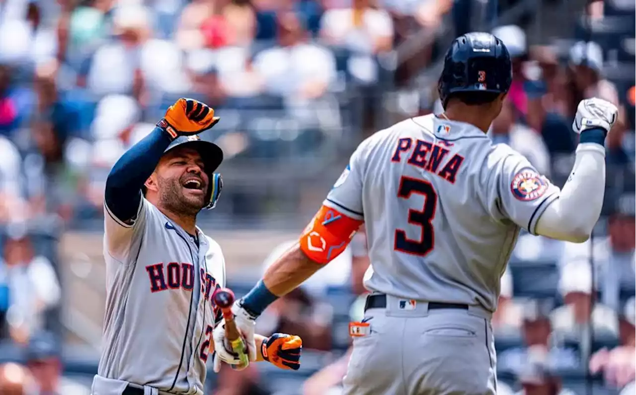 José Altuve pega su jonrón número 200 en las Grandes Ligas