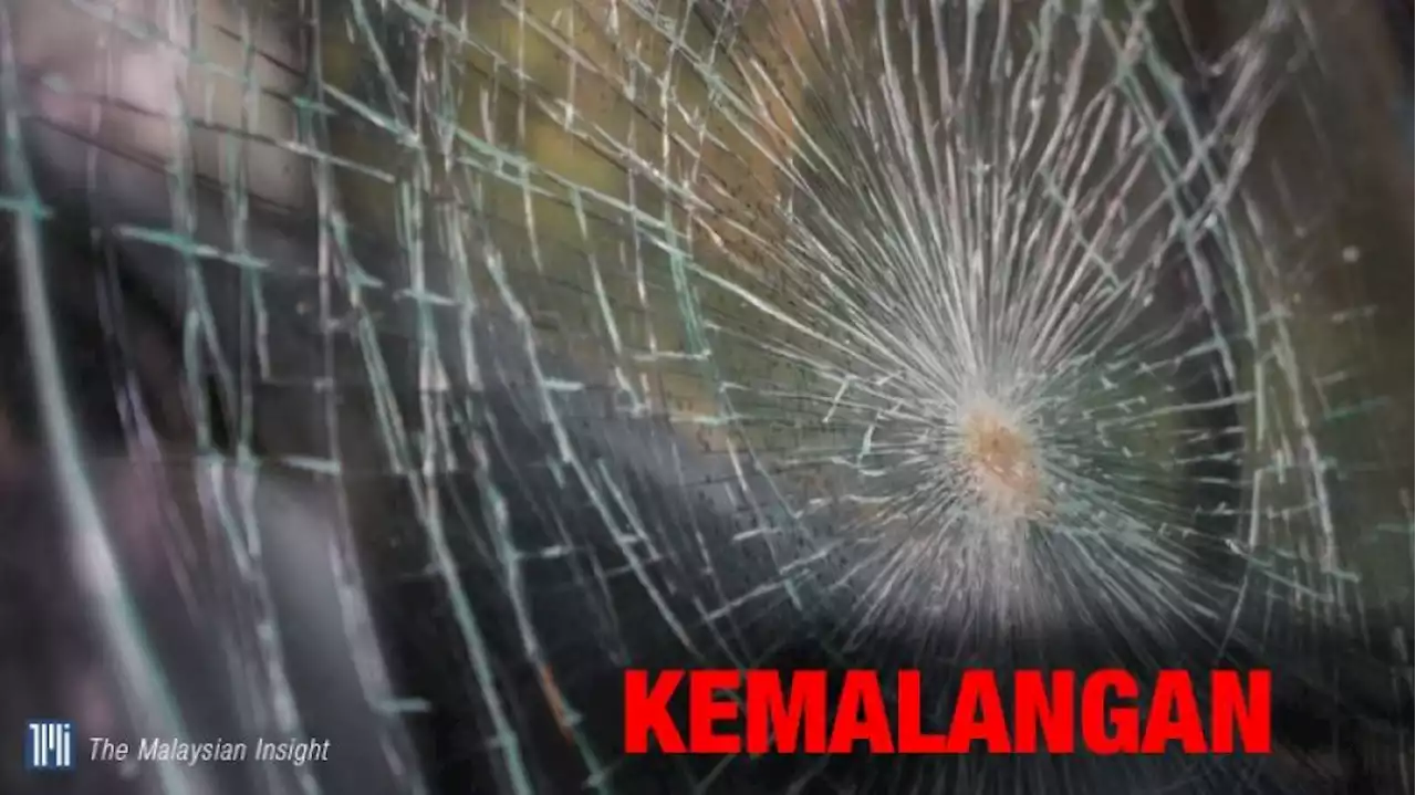 3 beranak maut kereta dihempap pokok | The Malaysian Insight