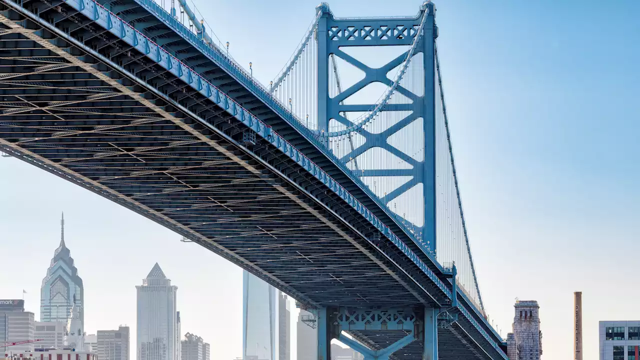 'Trespasser' on track halts PATCO trains on Ben Franklin Bridge