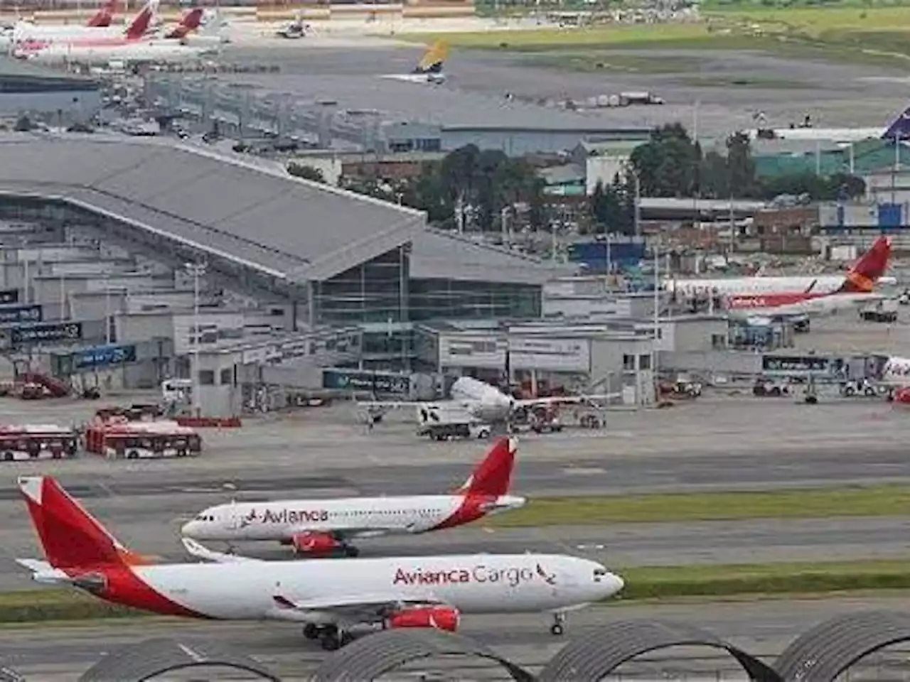 Aeropuerto El Dorado, considerado el más congestionado del mundo