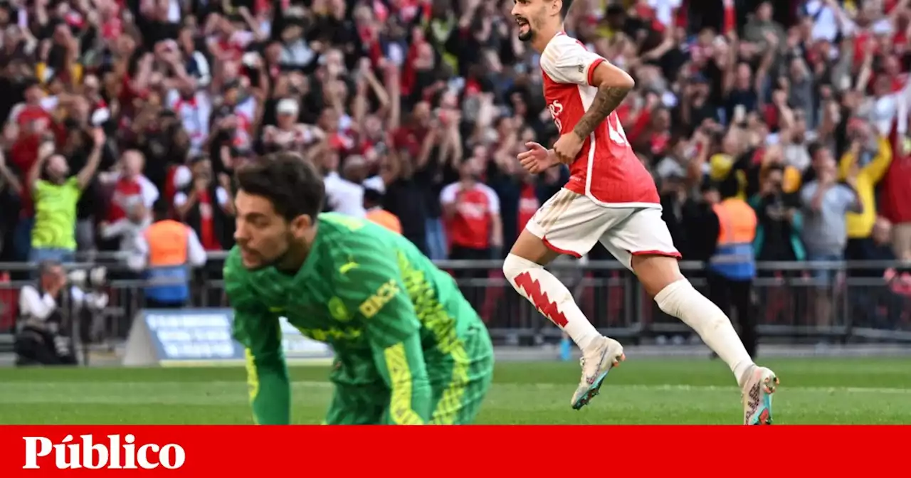 O primeiro título em Inglaterra é do Arsenal