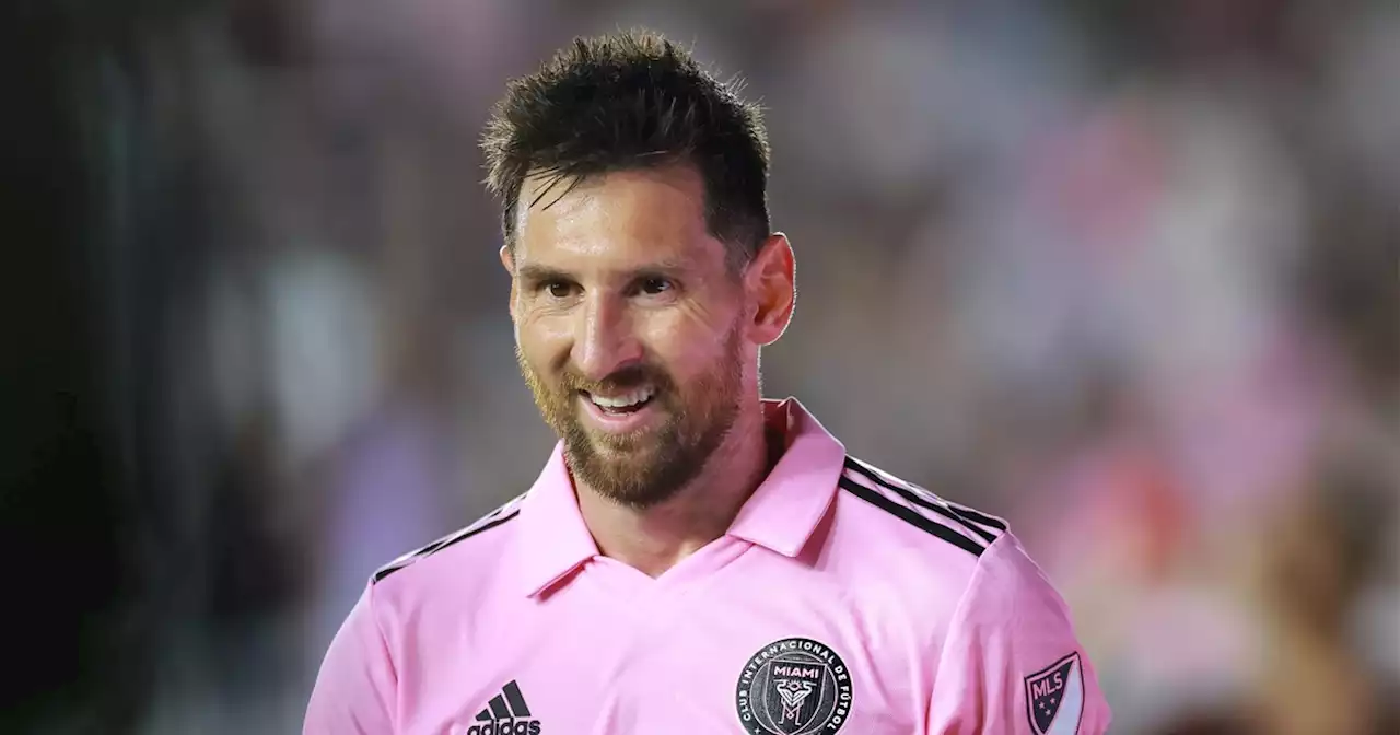 “¡No lo puedo creer!”, Messi sorprendió al mundo entero con lo que hizo cuando un fan le pidió un beso