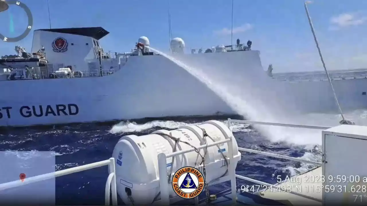 Mer de Chine méridionale: tirs de canon à eau chinois sur des navires philippins