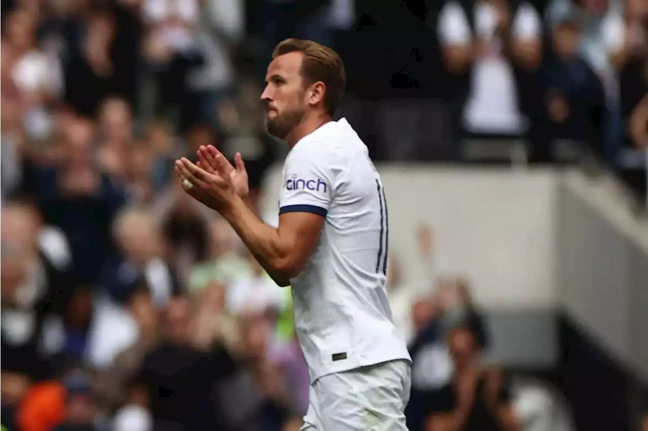 Spurs fans sing 'Harry Kane we want you to stay' as he scores four goals amid Bayern link